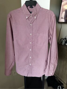 J. Crew Men's Button-Down Shirt in Burgundy Pink Micro-Check